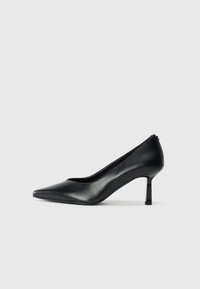 Valgt, black