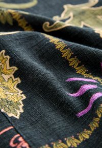 Next PUFF SLEEVE  - Nappali ruha - black floral print