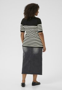 Kaffe Curve LIZZY STRIPED - T-shirt imprimé - black turtledove half stripe