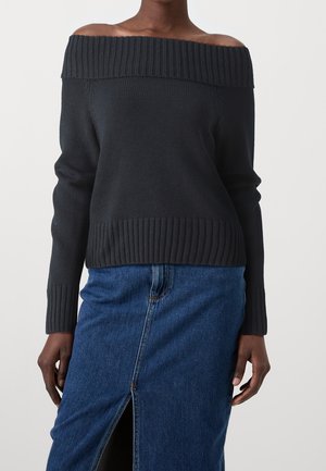 Sweter