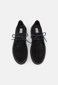Steve Madden Volnočasové šněrovací boty - black