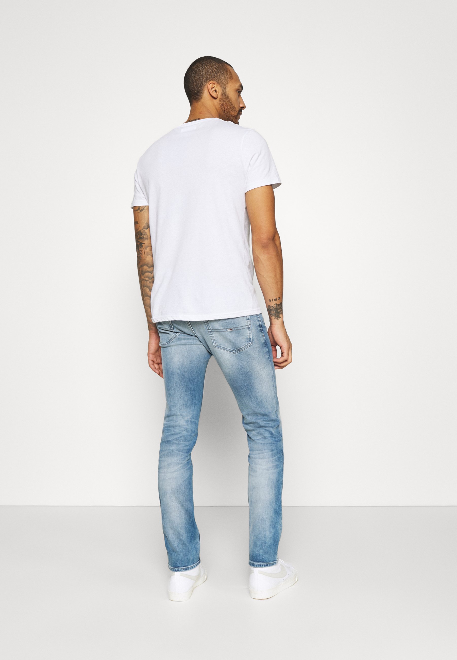 Tommy Jeans SCANTON SLIM - Prigludę džinsai - wilson light blue/šviesiai  mėlyna - Zalando.lt