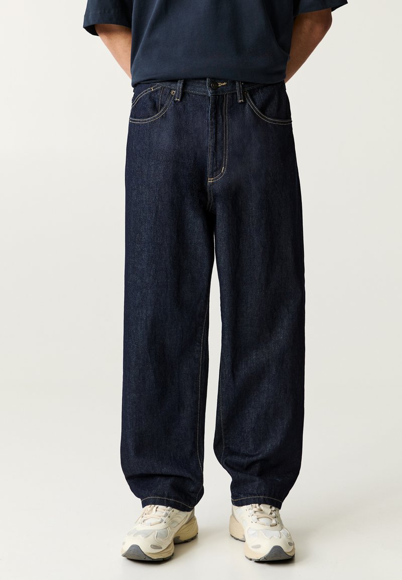 PULL&BEAR - LOOSE - Džínsy voľného strihu - dark blue, Zväčšiť
