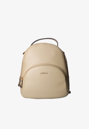 Mini zaino in pelle beige con tasca frontale con zip, cerniere dorate e nome del marchio Liu Jo impresso sulla parte anteriore.