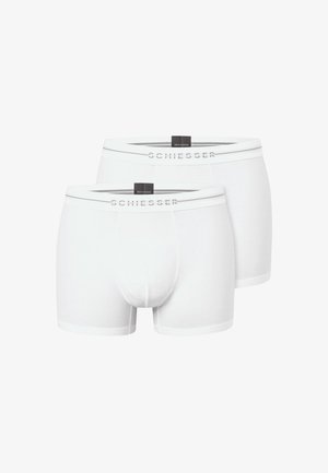 Valged boxeri püksikud, mis on valmistatud puuvillast, pehme elastse vöökoha ja halli värvi brändinimega "Schiesser". Sile tekstuur ja tavaline sobivus.