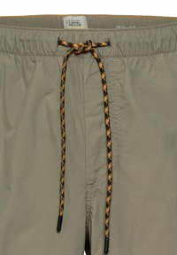 camel active MIT CARGOTASCHE - Badeshorts - khaki