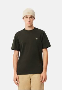 Lacoste CORTE CLASICO - Camiseta básica - verde kaki l a