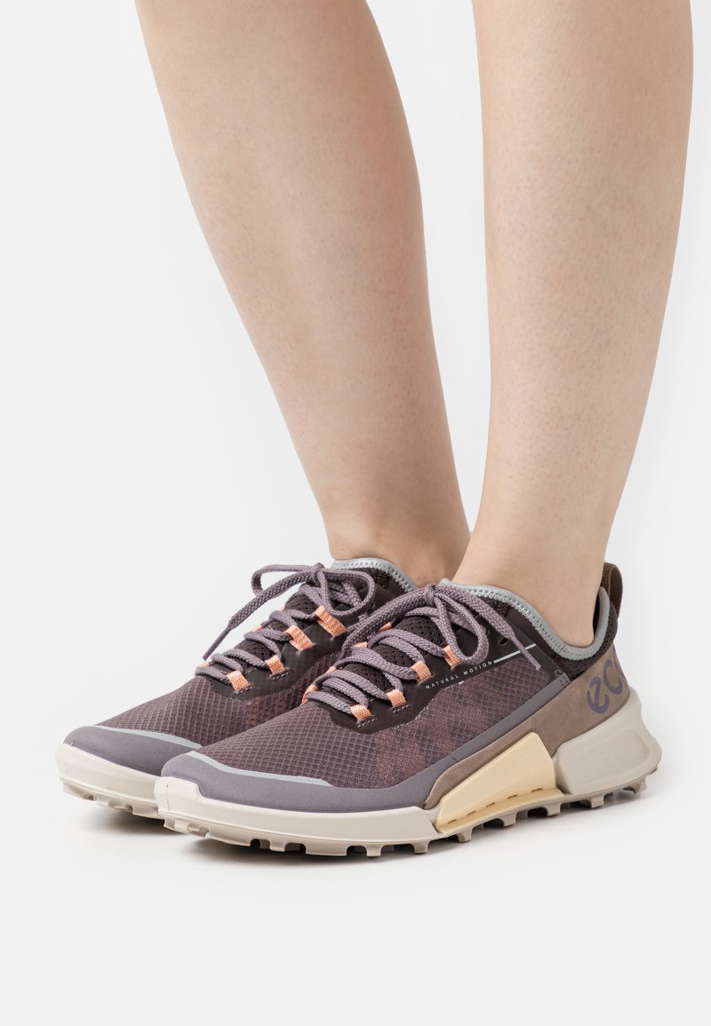 ecco biom c natural motion