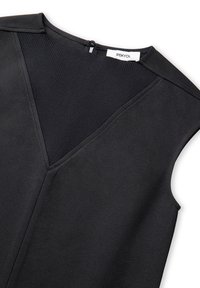 Schwarzes ärmelloses Kleid mit V-Ausschnitt, glattem Stoff und geripptem Texturpaneel am oberen Teil. Mit einem Reißverschlussverschluss hinten.