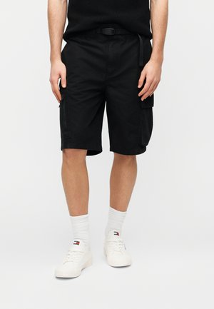 Tommy Jeans OTIS REGULAR BELTED CARGO SHORTS - Pantaloni scurți - black