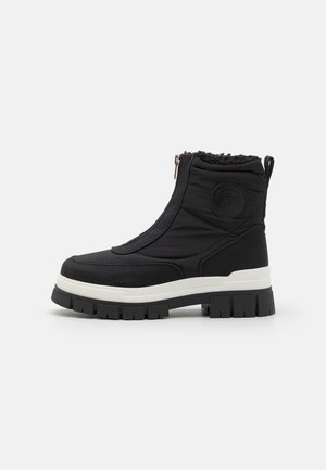 Winter boots - black
