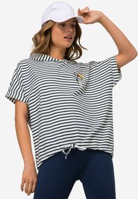 LAURASØN Camiseta estampada - dark blue