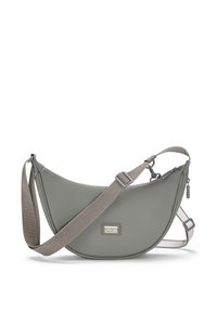 Borsa a tracolla sintetica grigia con forma curvata, tracolla regolabile, chiusura superiore con zip e patch con logo sul fronte. Texture liscia.