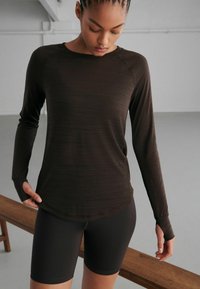 Next Top dugih rukava - cappuccino brown