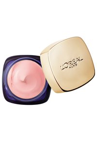 Crème L'Oréal Paris dans un pot carré doré avec une base bleue ; le pot présente une crème rose lisse à l'intérieur et un logo en relief sur le dessus.