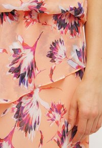 comma Freizeitkleid - apricot