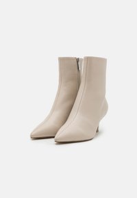 Steve Madden LULAH - Ankelboots - bone