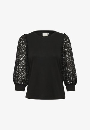 Top negro con mangas cortas abullonadas de encaje. Tejido principal liso. Cuello redondo. El encaje tiene un patrón floral. Textura suave en general.