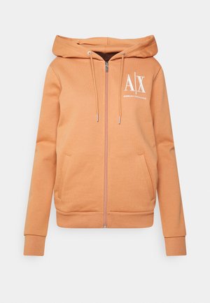 Sweat à capuche zippé marron clair avec cordons, deux poches avant et logo blanc "A|X Armani Exchange" sur la poitrine gauche.