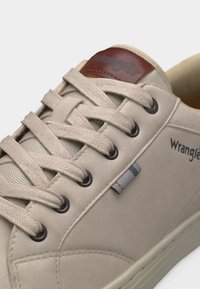 Wrangler OTIS MEN - Αθλητικά παπούτσια - birch