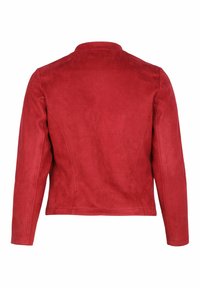 Veste rouge en daim à manches longues avec un ourlet droit et des détails de couture simples, vue de dos.