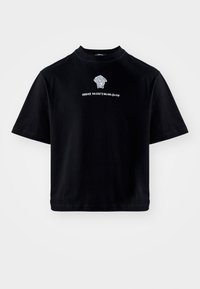 Seleccionado, black