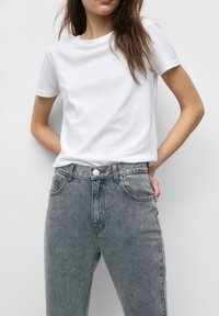 PULL&BEAR Vaqueros tapered - grey