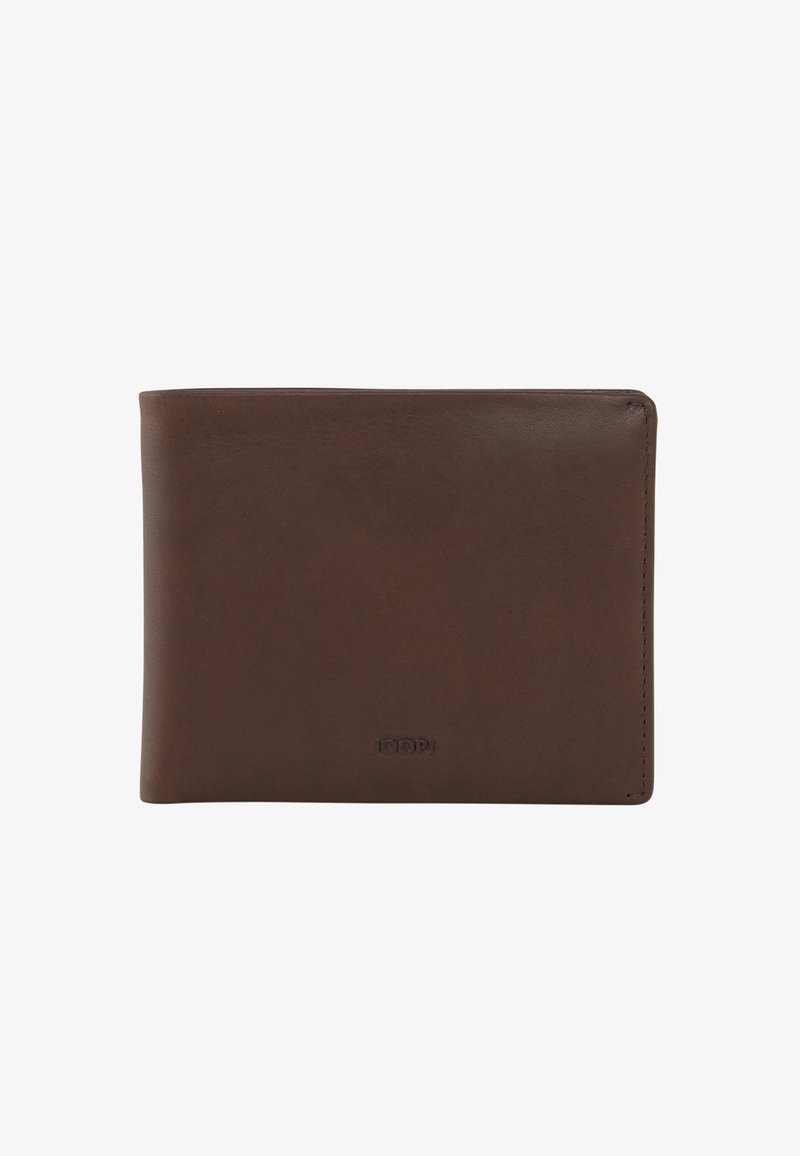 Bruine leren portemonnee met een gladde textuur, bi-fold ontwerp en subtiele gecentreerde logo. Randen zijn gestikt en afgerond. Een minimalistische stijl.
