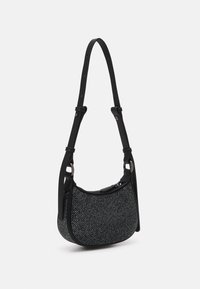 Pinko HALF MOON BABY - Geantă de mână - nero limousine/canna fucile