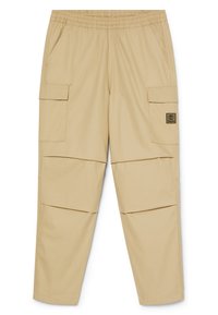 Beige cargo bukser med elastisk talje, der har to sidelommer og to store cargo-lommer. Lavet af letvægts, tekstureret stof.