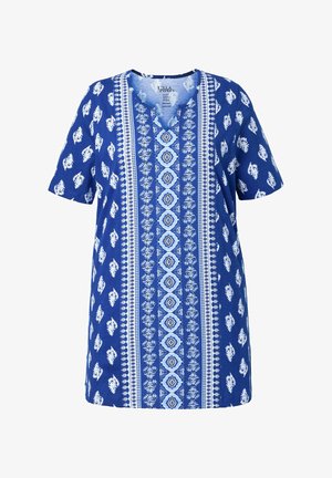 Blå tunika med korte ærmer med hvide blomster- og geometriske vertikale mønstre, rund halsudskæring med et lille V-snit i midten.