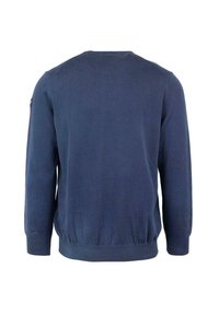 Maglione blu navy realizzato in tessuto a maglia, presenta un collo a giro, polsini e fondo a coste, e un piccolo emblema sulla spalla sinistra.