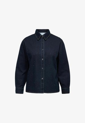 Dunkelblaue Denimjacke mit langen Ärmeln, Knöpfen vorne, spitzem Kragen und kleinen verstreuten silbernen Nieten im gesamten Stoff.