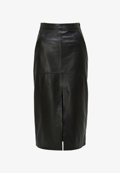 Gonna a matita nera in pelle con vita alta, caratterizzata da uno spacco centrale e una texture liscia, progettata per una silhouette aderente.