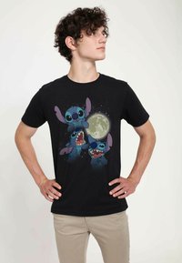 Henry Tiger DISNEY LILO & STITCH THREE STITCH MOON UNISEX - T-shirt z nadrukiem