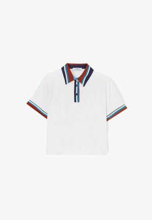 Korte mouwen polo shirt van witte katoen met een rood, marineblauw en blauwe gestreepte kraag. Voorzien van een drie knopen sluiting en gestreepte mouwen.