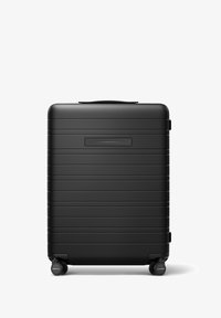 Unselected, all black