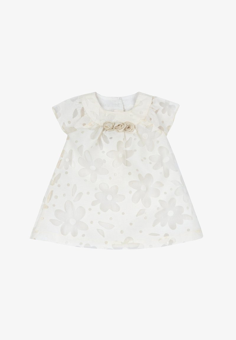 Robe de bébé blanche avec motif floral, manches courtes, col rond et trois décorations en rosettes en tissu au niveau de l'encolure.