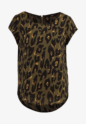Kortermet topp i mørkegrønt stoff med leopardmønster i svart og ravfarge. Rund hals med glidelås i ryggen.