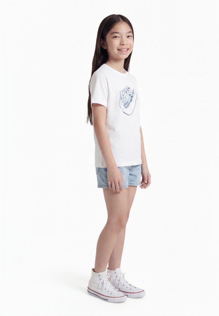 Nike TEE ADAPT UNISEX - Print T-shirt - white