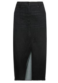 Jupe en denim noir avec une fente avant, dotée d'une fermeture à bouton et de détails de couture subtils. Texture lisse et design droit.