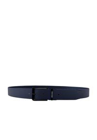 Cintura blu navy realizzata in materiale testurizzato con una fibbia in metallo nero, dotata di fori per la regolazione e un design con estremità appuntita.