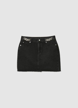 Black denim skirt featuring a frayed hem and decorative chain accents on the waistband. Five pockets and a front button closure.