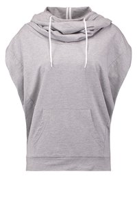 Sweat à capuche sans manches gris avec une poche kangourou et un large col boule avec des cordons blancs.