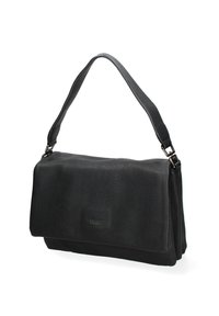 Sac à main en cuir noir avec une surface texturée, une seule bandoulière et un système de fermeture à rabat. Présente un design minimaliste et un marquage subtil.
