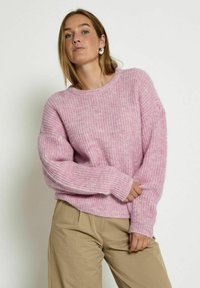 PEPPERCORN Strickpullover moonlite mauve pink/pink