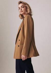 THE SET DOUBLE BREASTED - REGULAR FIT - Lühike jakk - camel brown