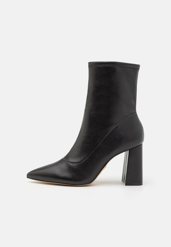 FIGTREE - High heeled ankle boots
