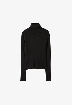 Black knitted sweater