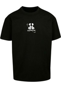 Mustmust värvi puuvillane t-särk ümmarguse kaelusega, millel on valge graafiline logo ülemisel rinnapiirkonnas. Lühikesed varrukad ja sirge lõige.
